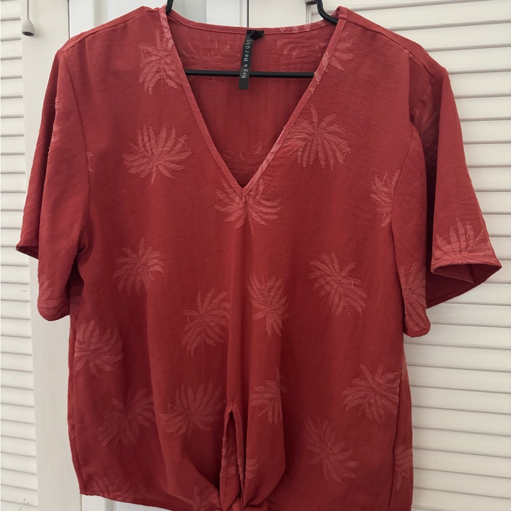 Meg & Margo  Blouse with Short Sleeves and Tie Front